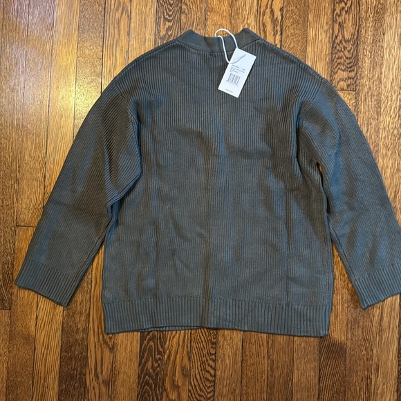 Cozy Earth Oversized Classic cardigan, NWT, Medium, Olive - Picture 4 of 7